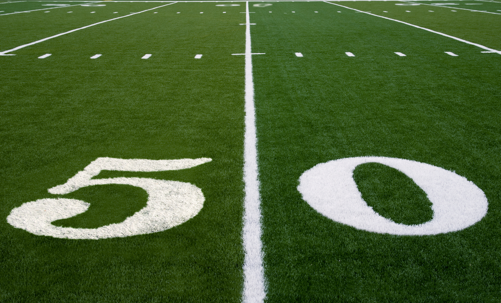 50,Yard,Line,On,An,American,Football,Field